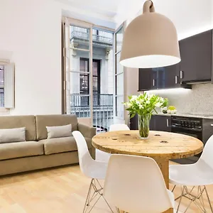 Ola Living Cnd Canuda , Barcellona Spagna